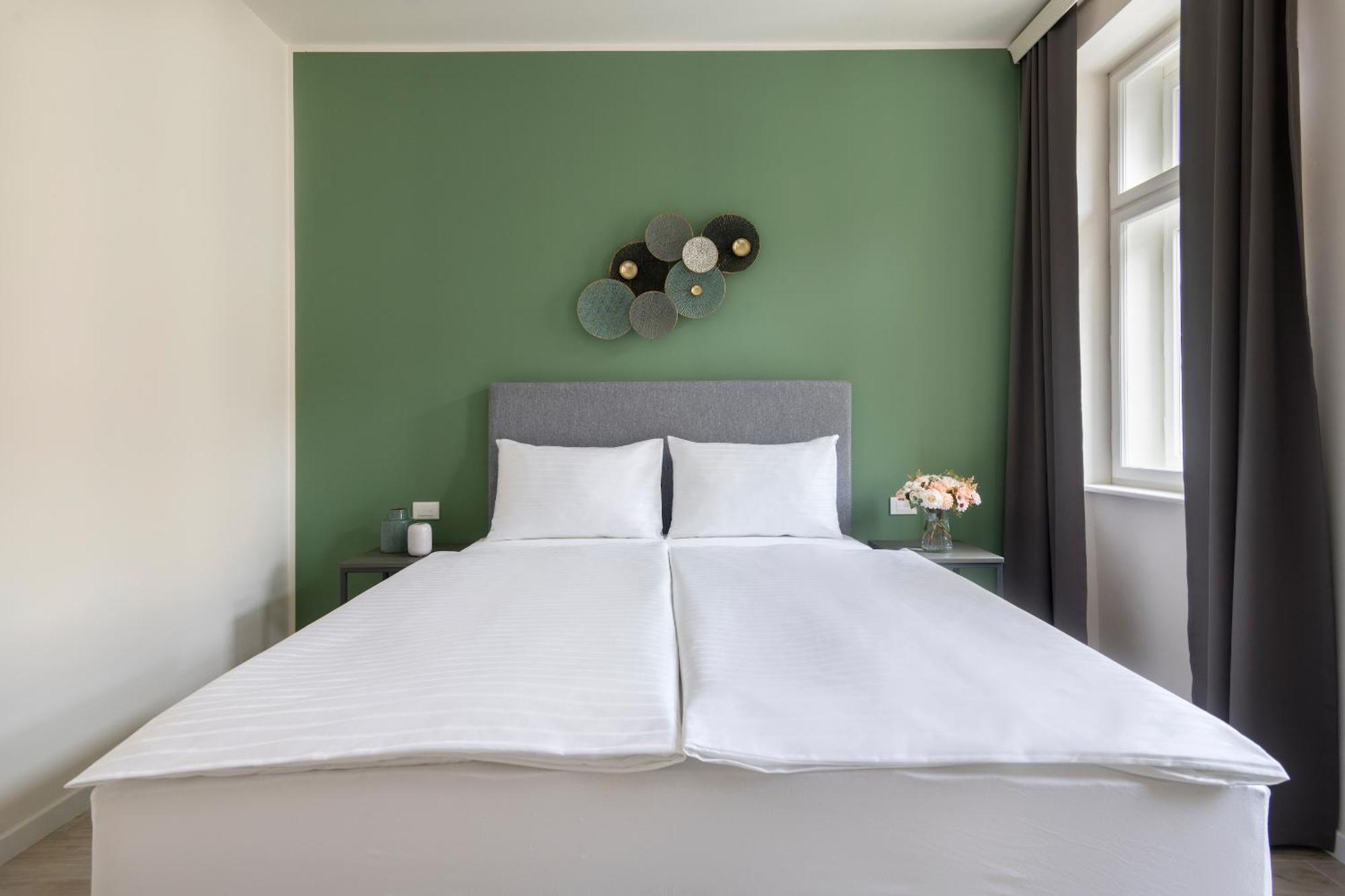 Kinsky Garden Apartments And Suites By Dwellfort Praga Exterior foto