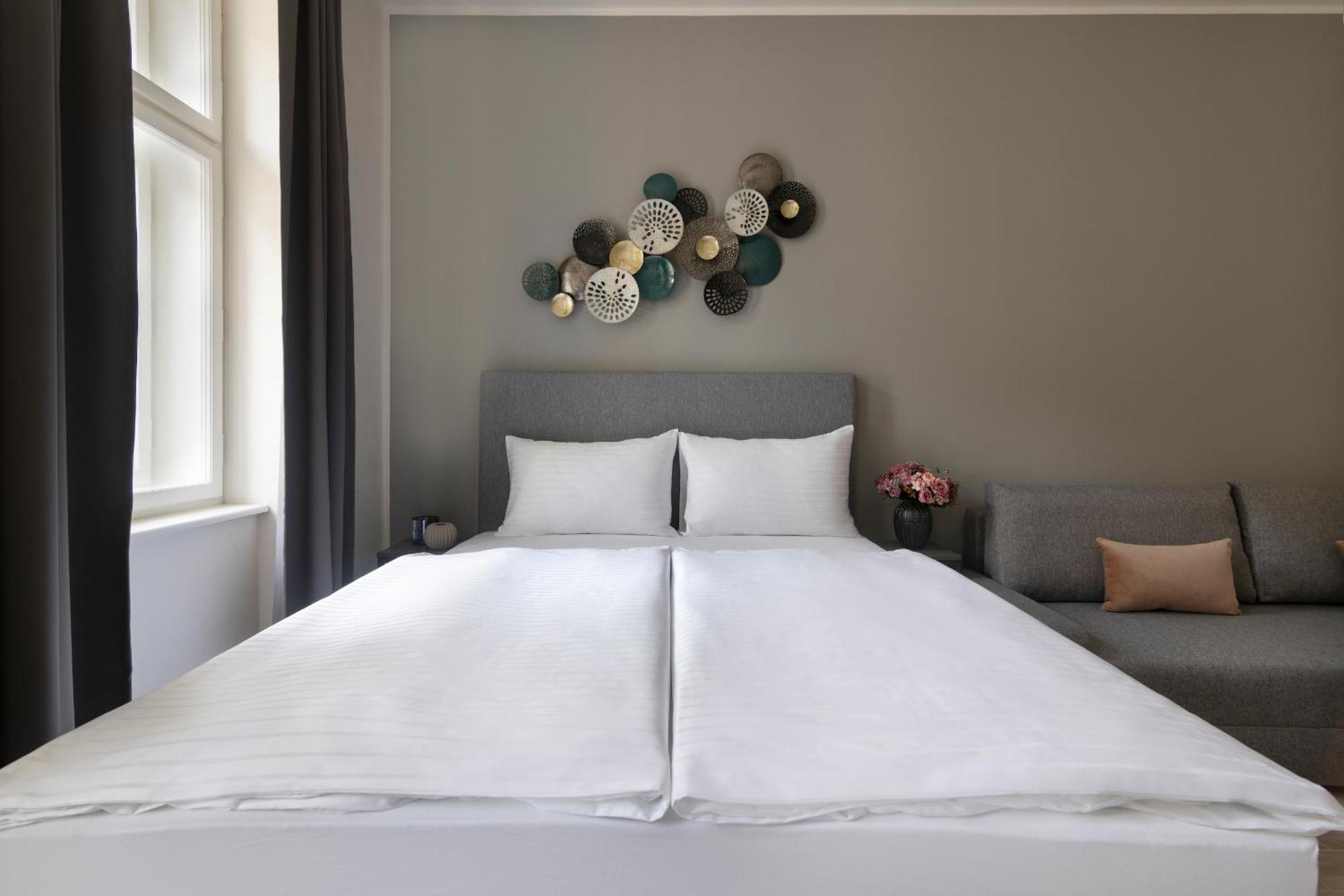Kinsky Garden Apartments And Suites By Dwellfort Praga Exterior foto