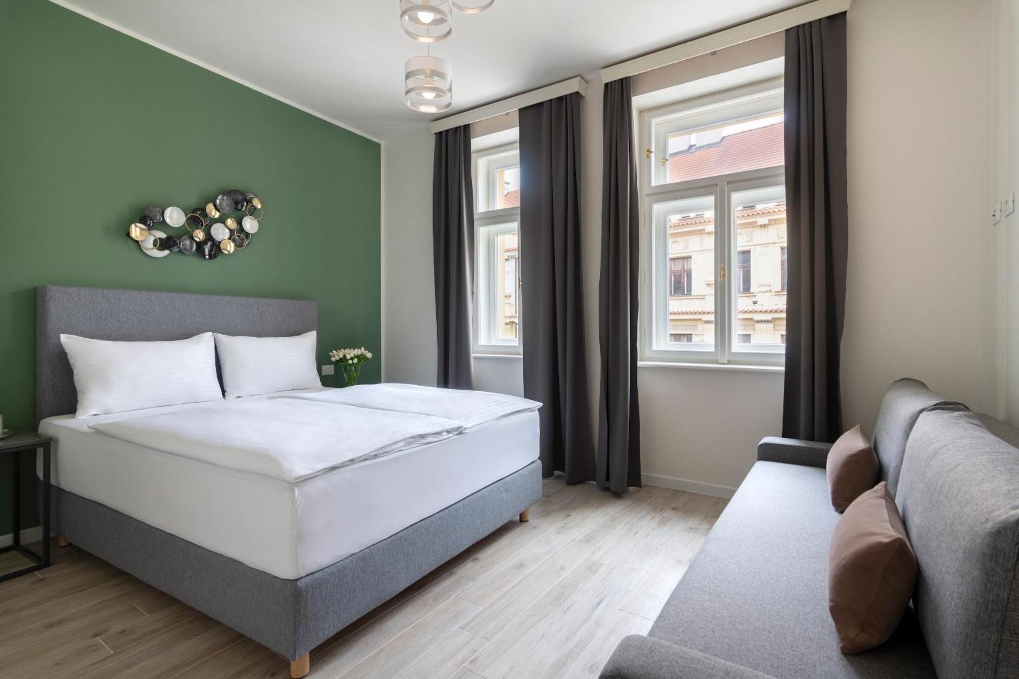 Kinsky Garden Apartments And Suites By Dwellfort Praga Exterior foto