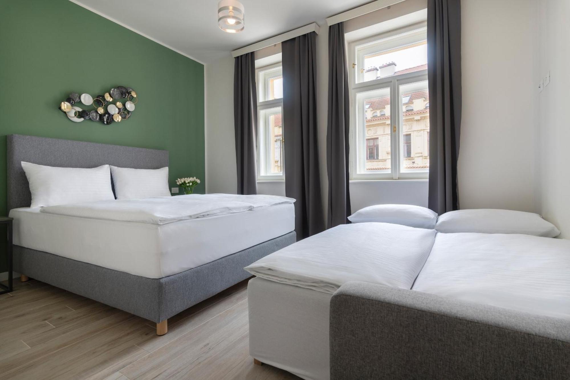 Kinsky Garden Apartments And Suites By Dwellfort Praga Exterior foto