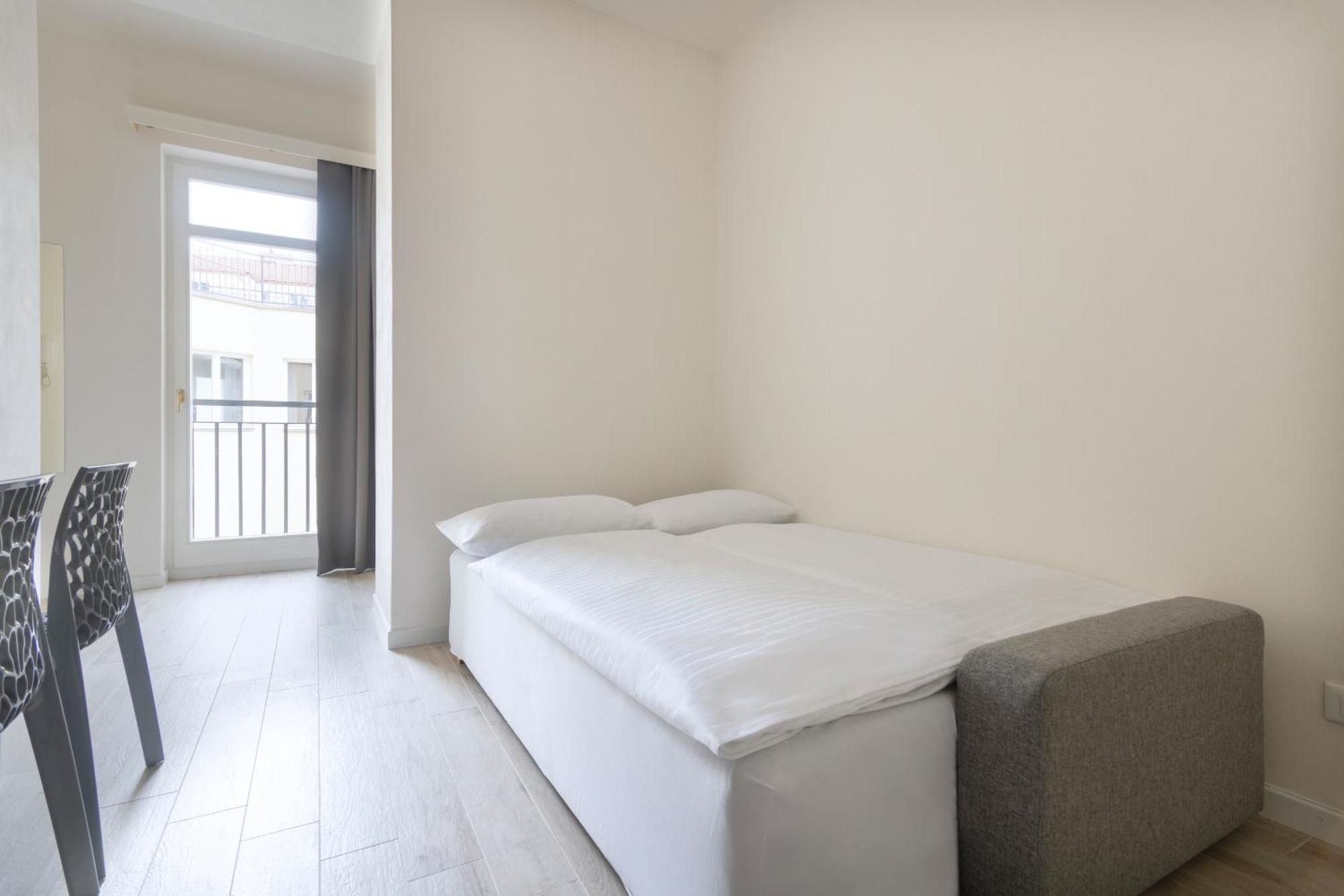 Kinsky Garden Apartments And Suites By Dwellfort Praga Quarto foto