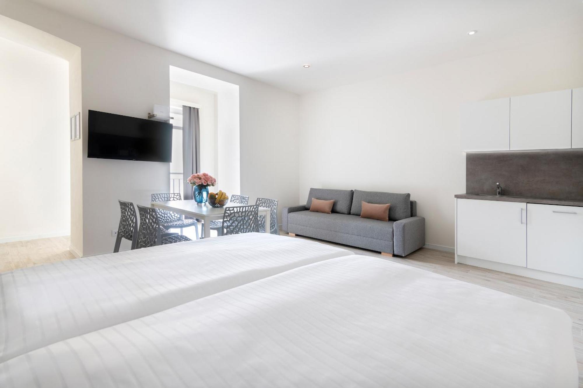 Kinsky Garden Apartments And Suites By Dwellfort Praga Quarto foto